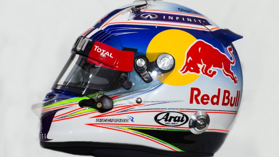 Daniel Ricciardo 2015 helmet