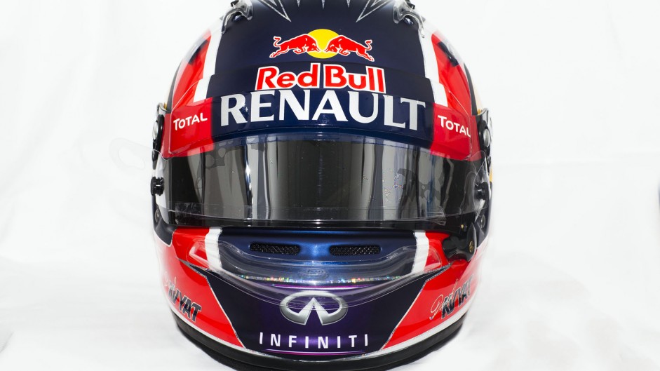 Daniil Kvyat 2015 helmet