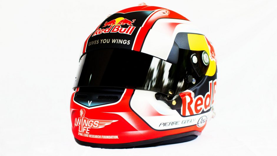 Pierre Gasly helmet, 2017