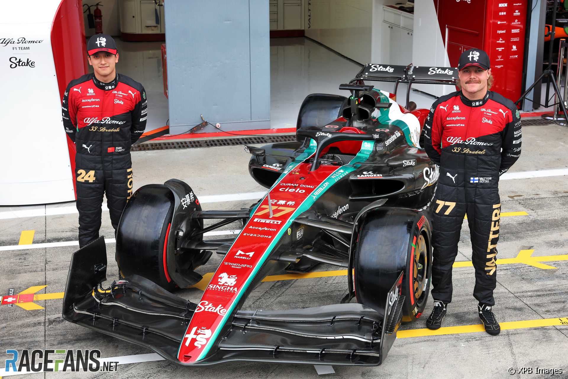 Zhou Guanyu, Valtteri Bottas, Alfa Romeo, Monza, 2023