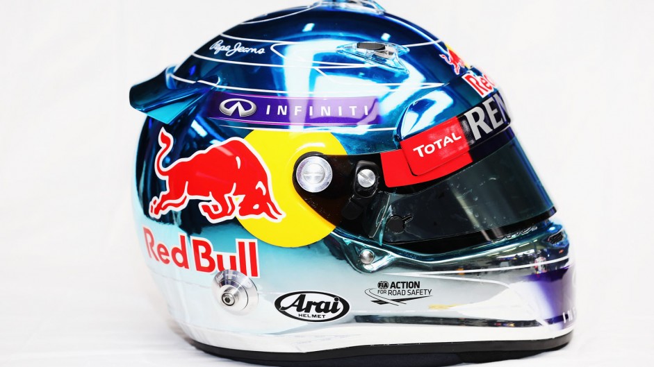 Sebastian Vettel helmet, Red Bull, Jerez, 2014