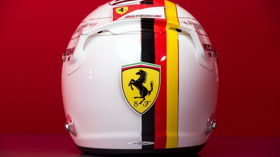 Sebastian Vettel helmet 2015