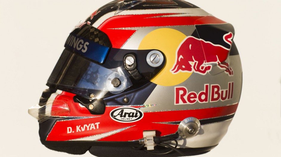 Daniil Kvyat helmet 2, Toro Rosso, 2014