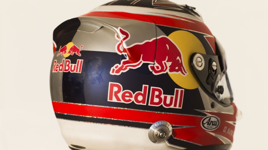 Daniil Kvyat helmet 2, Toro Rosso, 2014