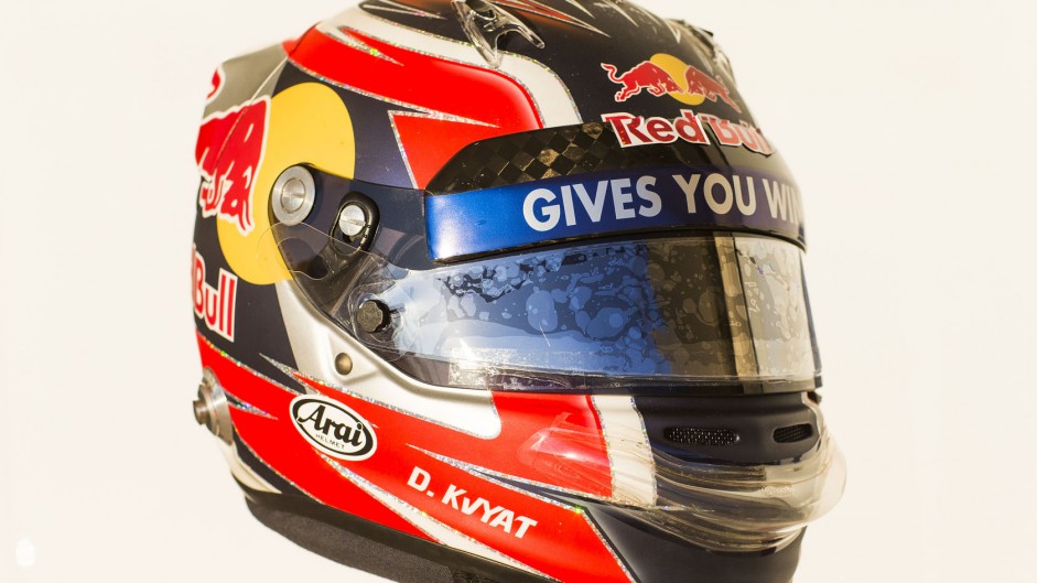 Daniil Kvyat helmet 2, Toro Rosso, 2014