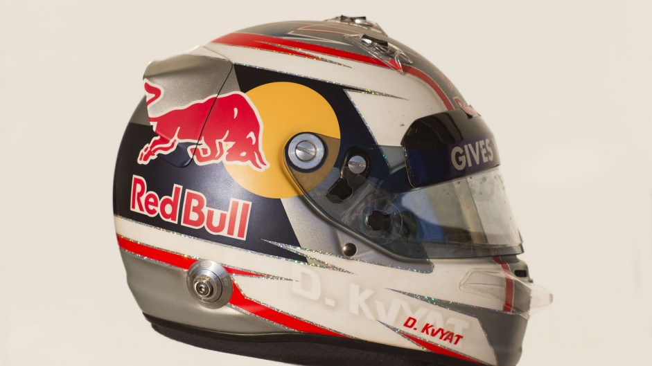 Daniil Kvyat helmet, Toro Rosso, 2014