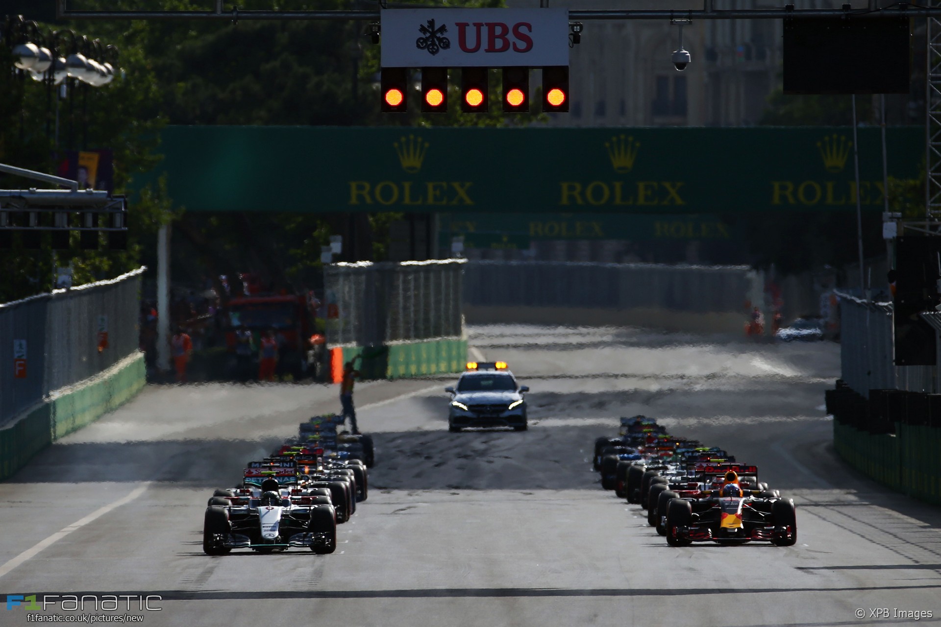 Start, Baku City Circuit, 2016